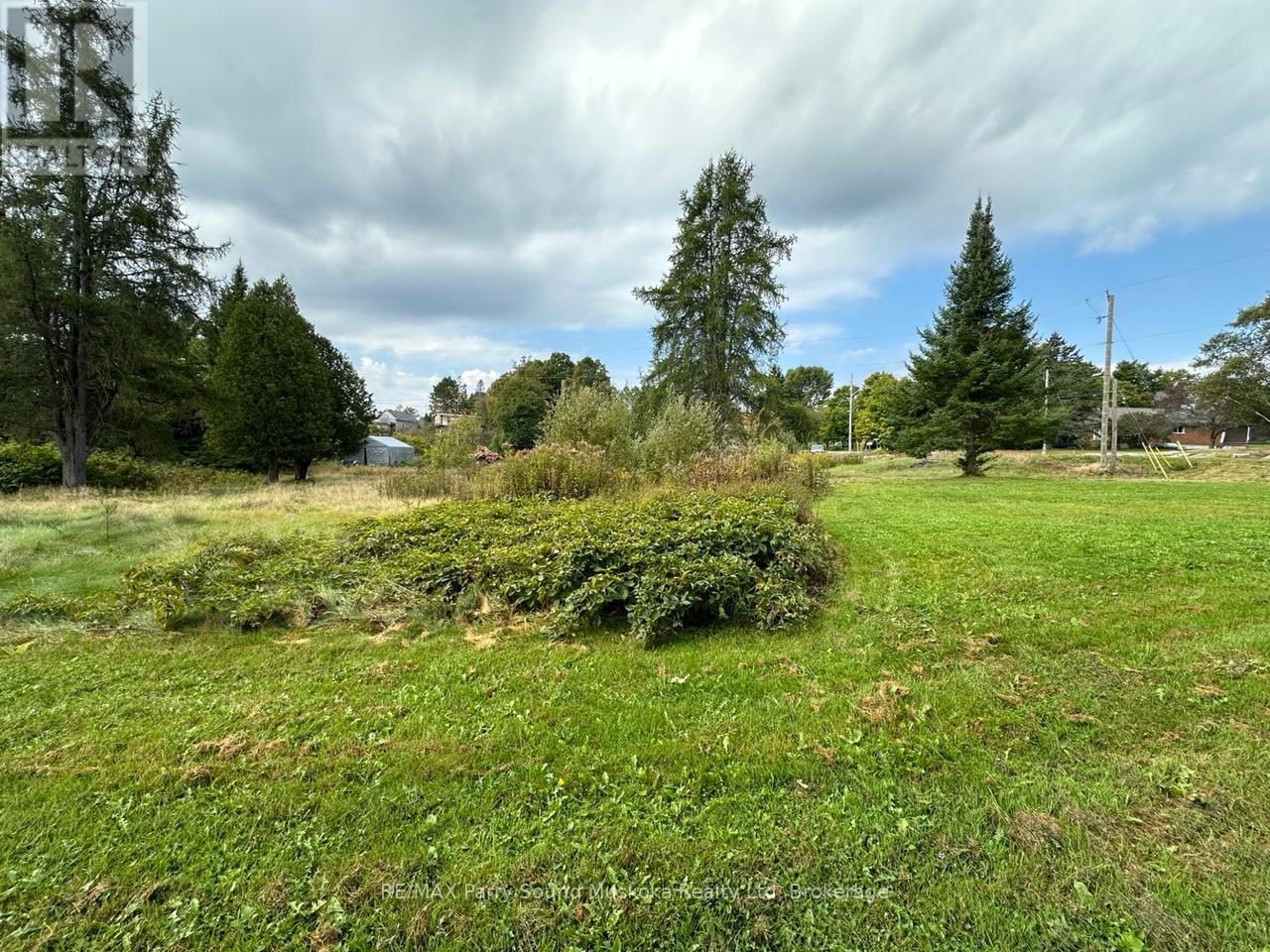 63 PINERIDGE DRIVE