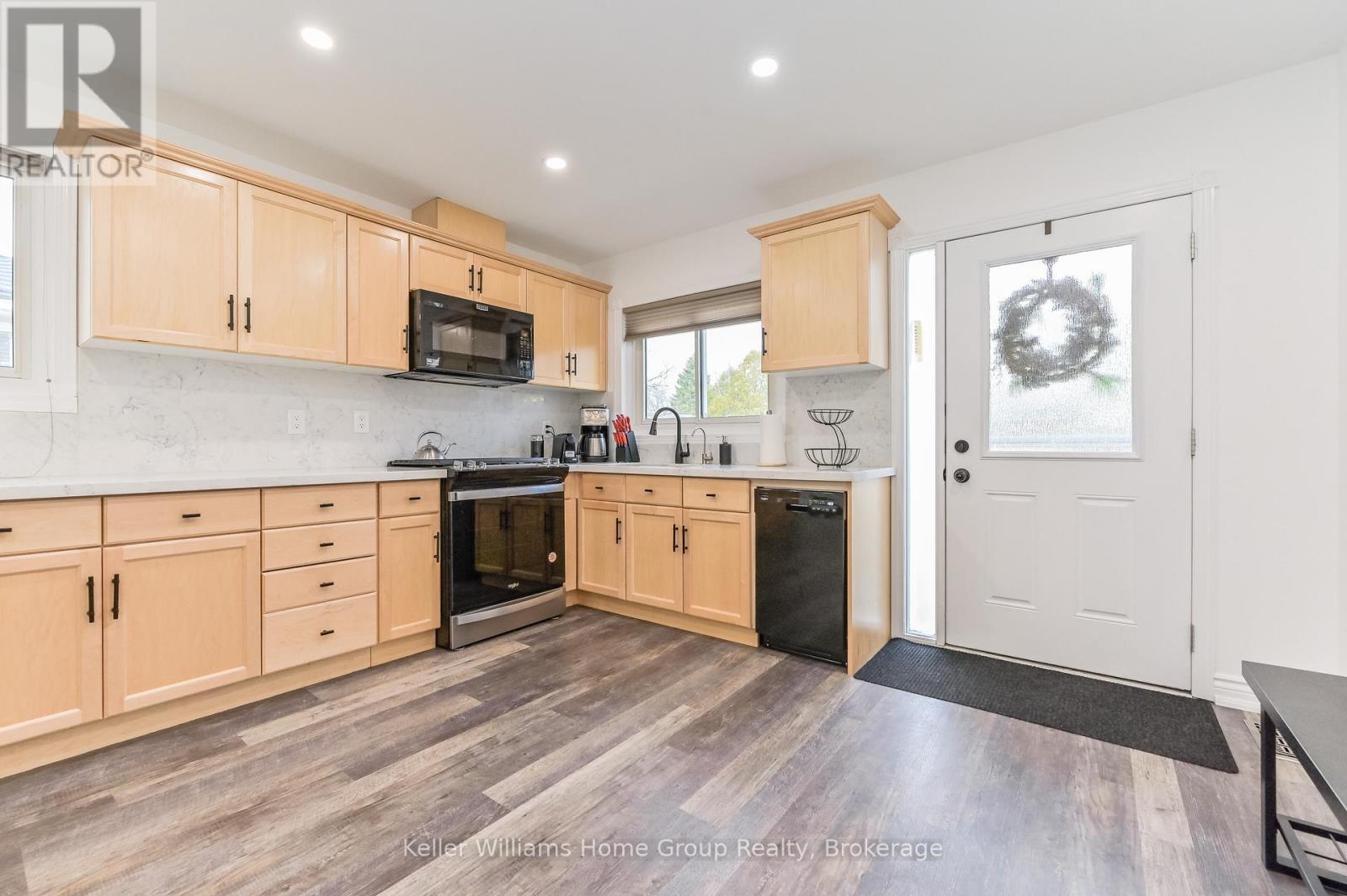 373 WEST ACRES DRIVE