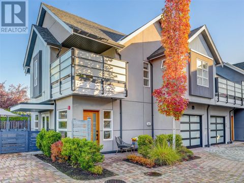 14 9889 Seventh St Sidney BC V8L2V8