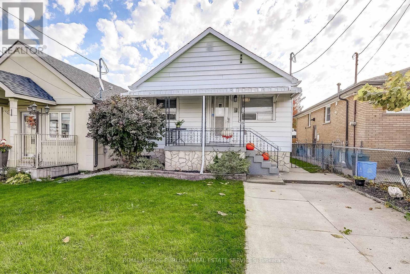 378 WAVERLY STREET
