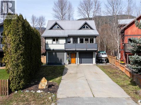 1423 WILLOW DRIVE Pemberton BC V0N2L0