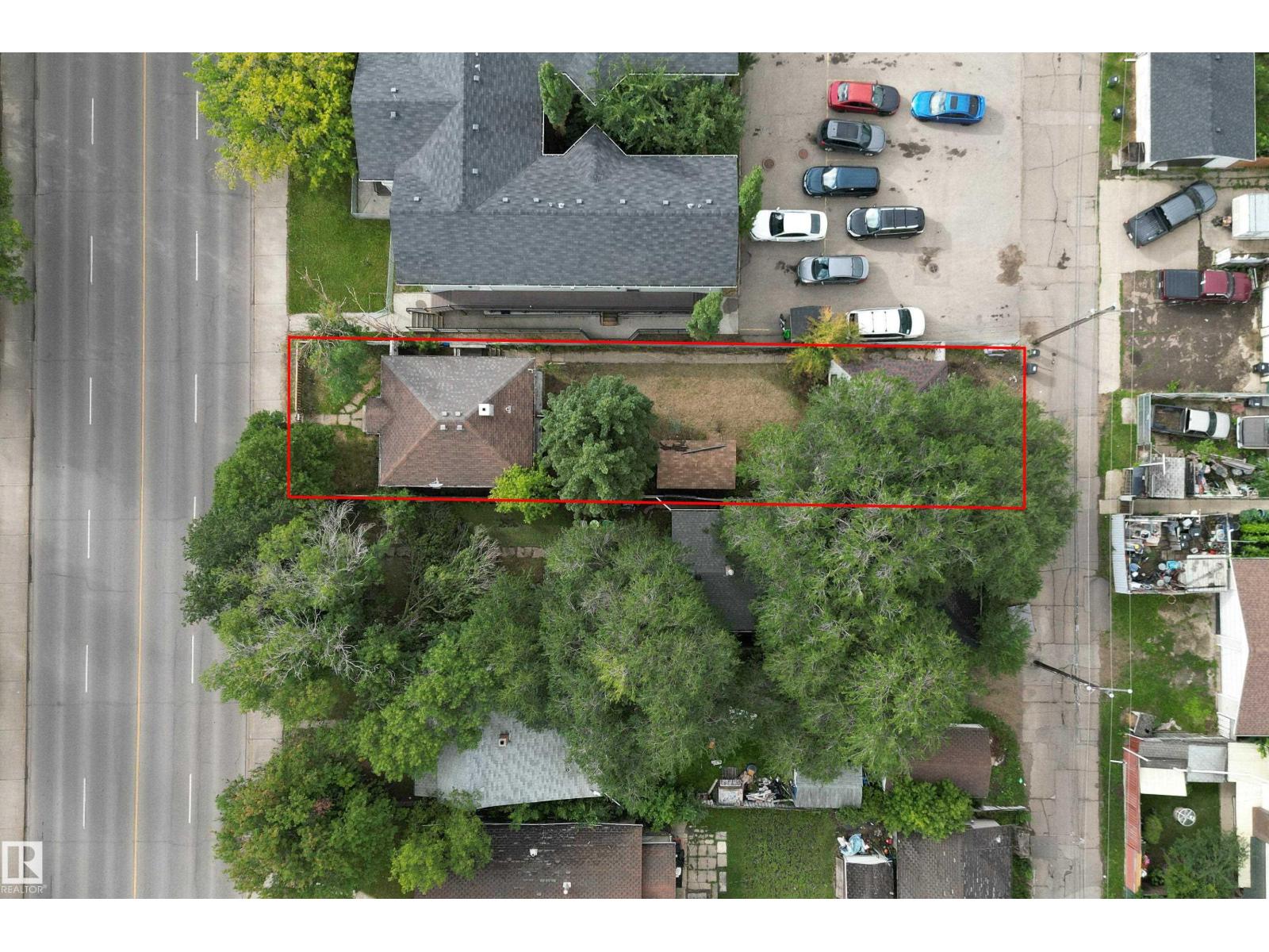 12338 82 ST NW
