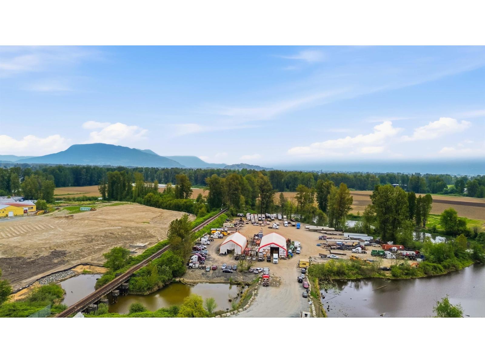 8300 AITKEN ROAD|West Chilliwack