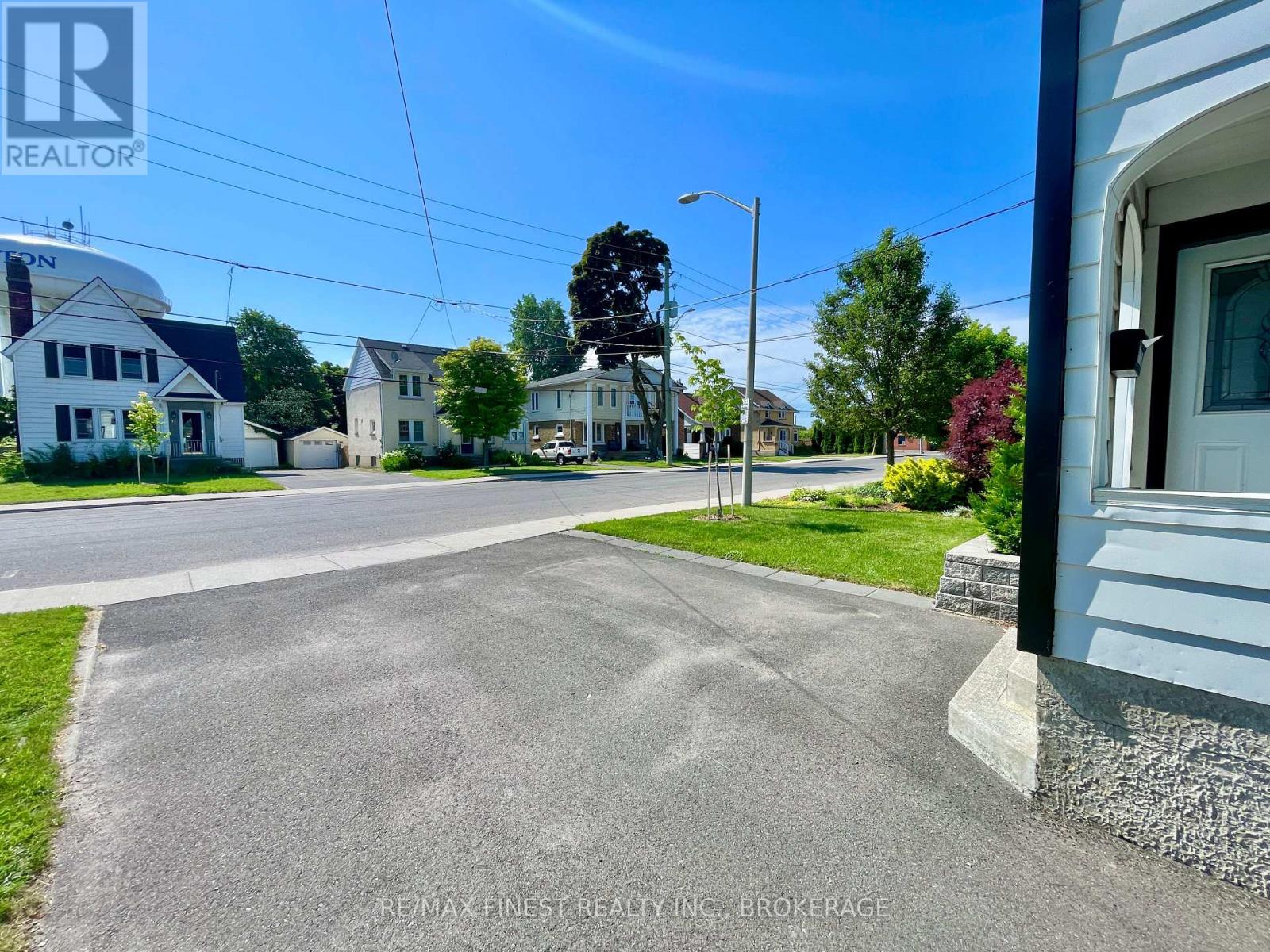 18 DRAYTON AVENUE