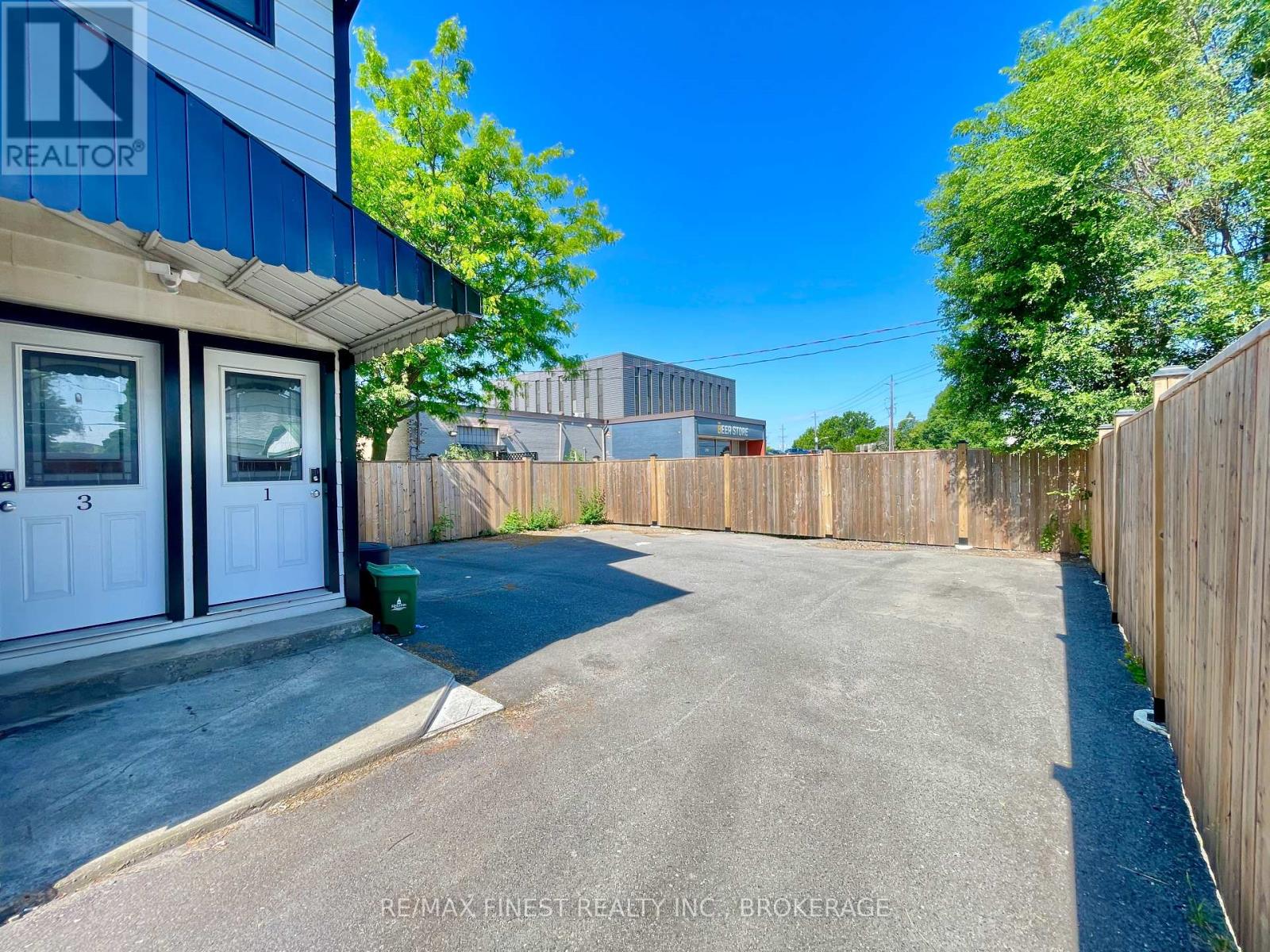 18 DRAYTON AVENUE