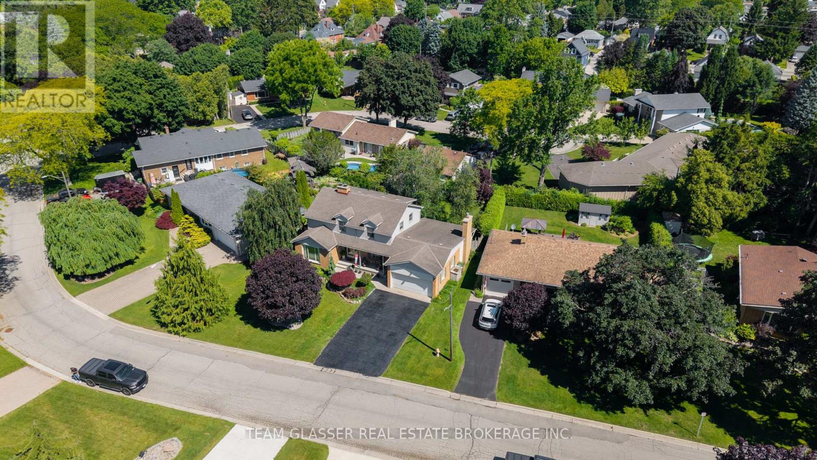 20 PARKVIEW DRIVE