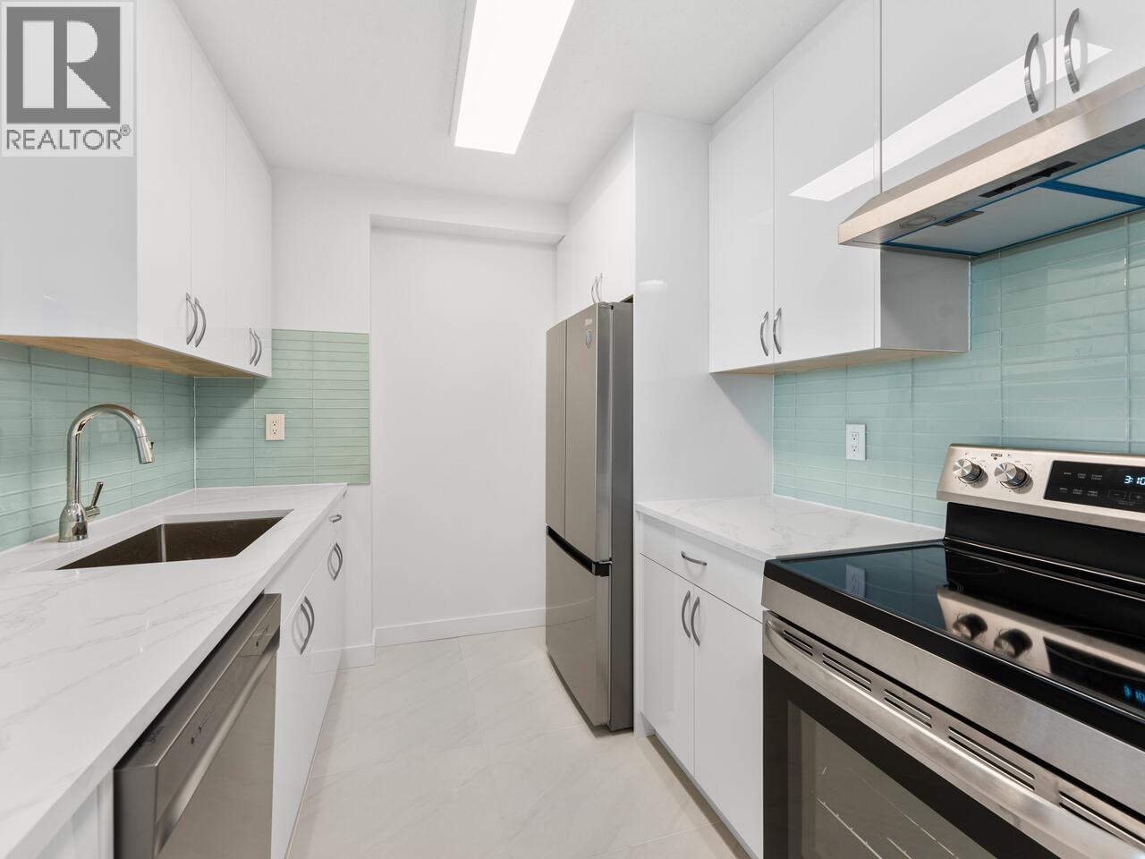 1107 7100 GILBERT ROAD