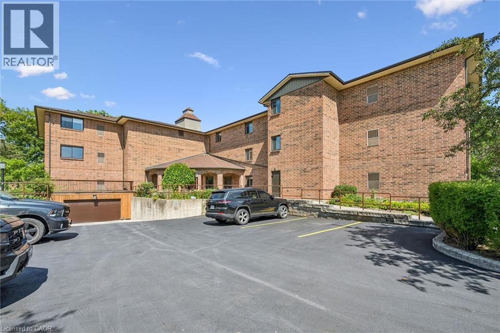 4 ALBERT Street Unit# 105