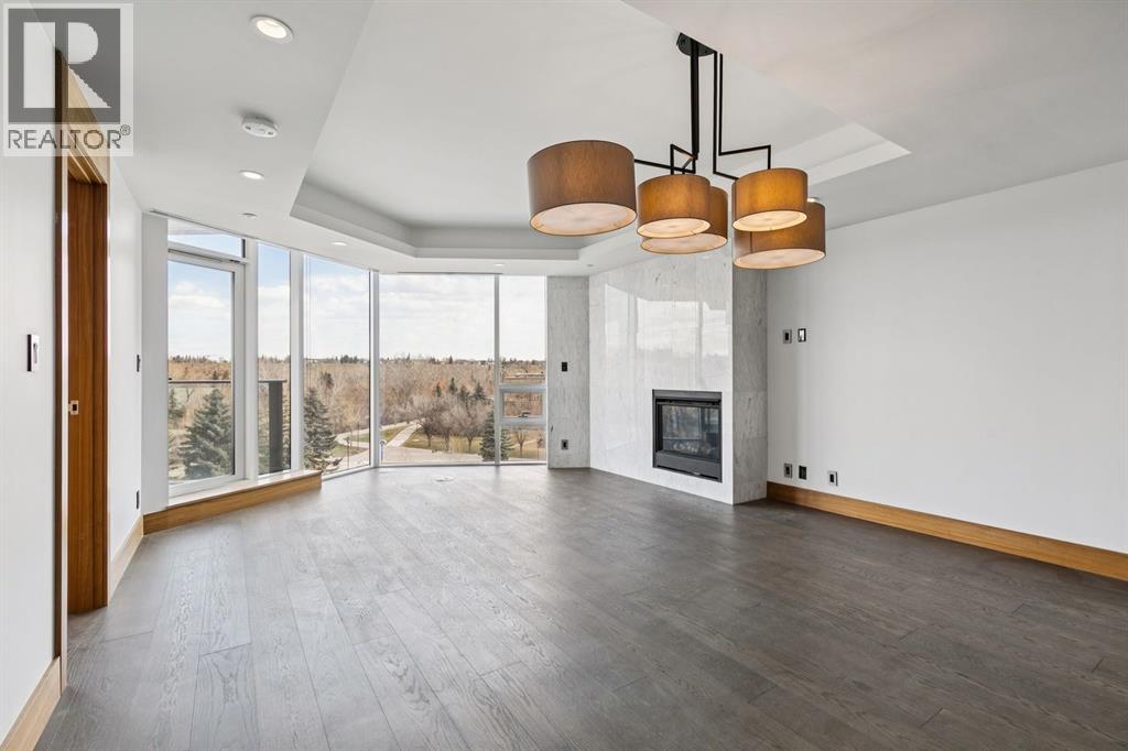 606, 738 1 Avenue SW