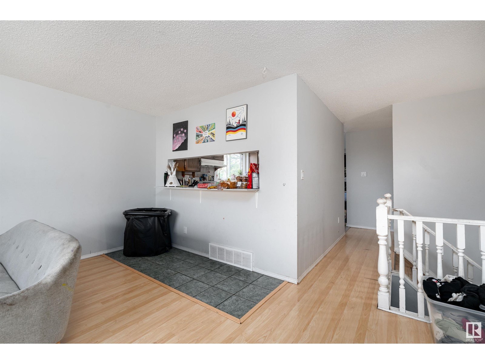 1131 35A ST NW