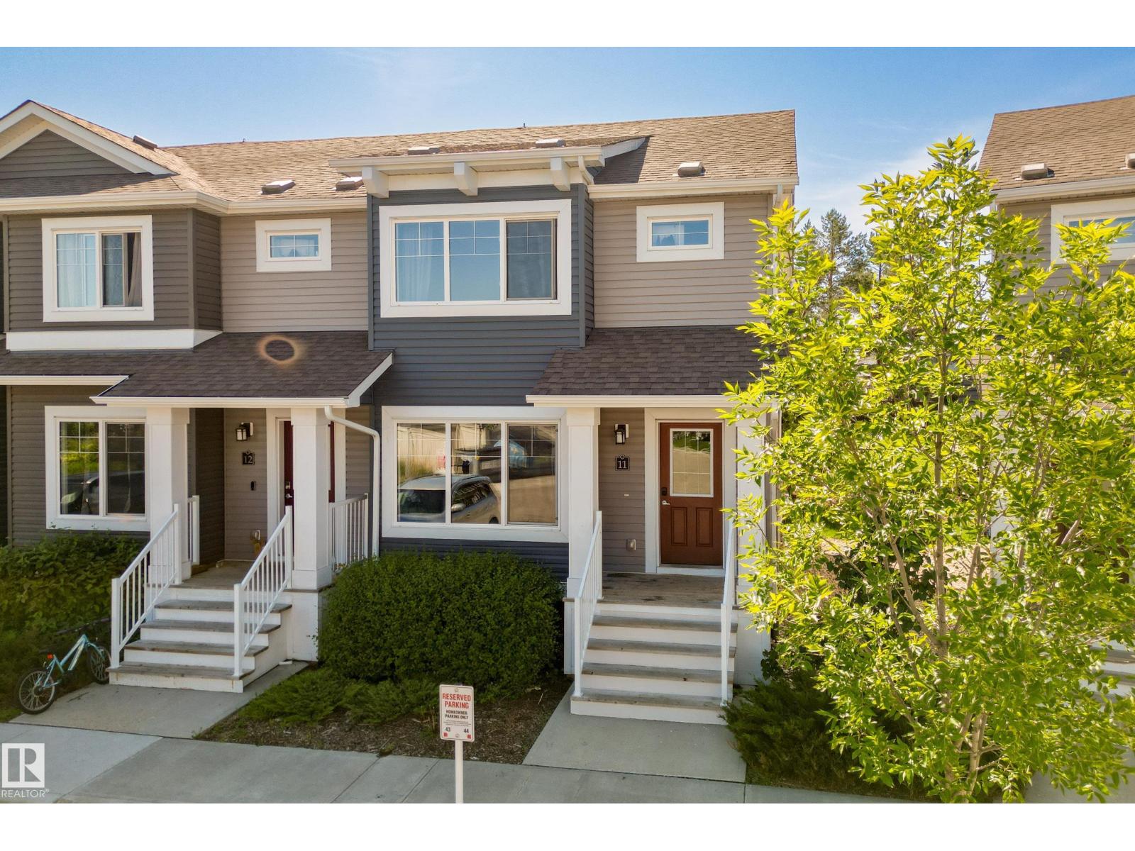 #11 4205 30 ST NW