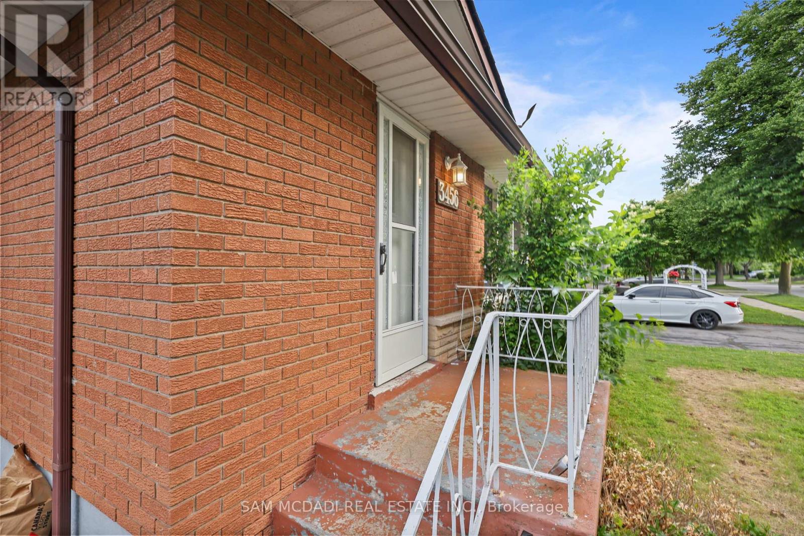 3456 REXWAY DRIVE