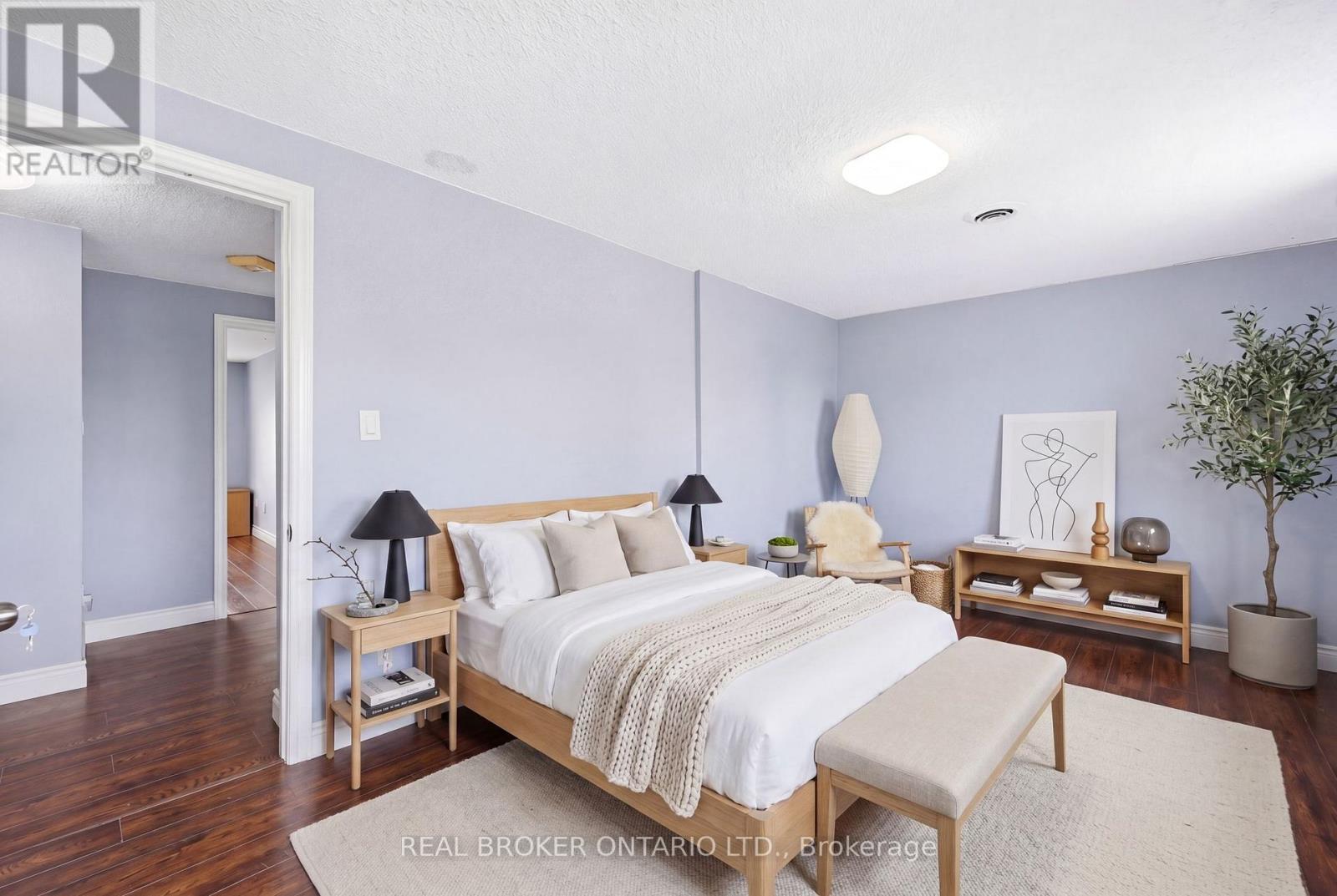 29 - 262 KENORA AVENUE