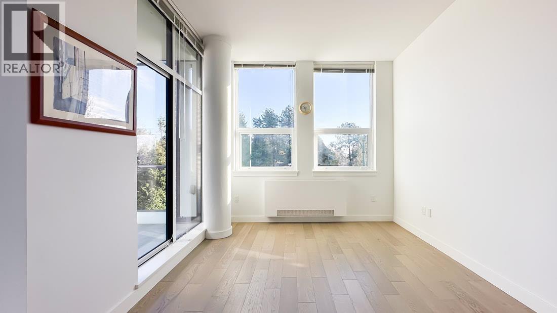 302 6733 CAMBIE STREET