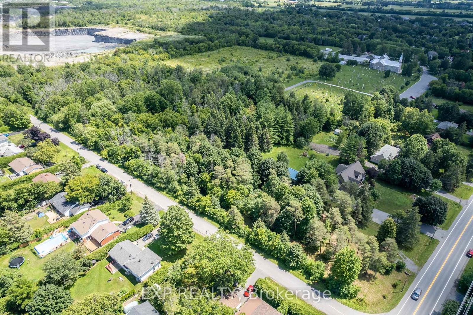 5486 OLD RICHMOND RD. ROAD W