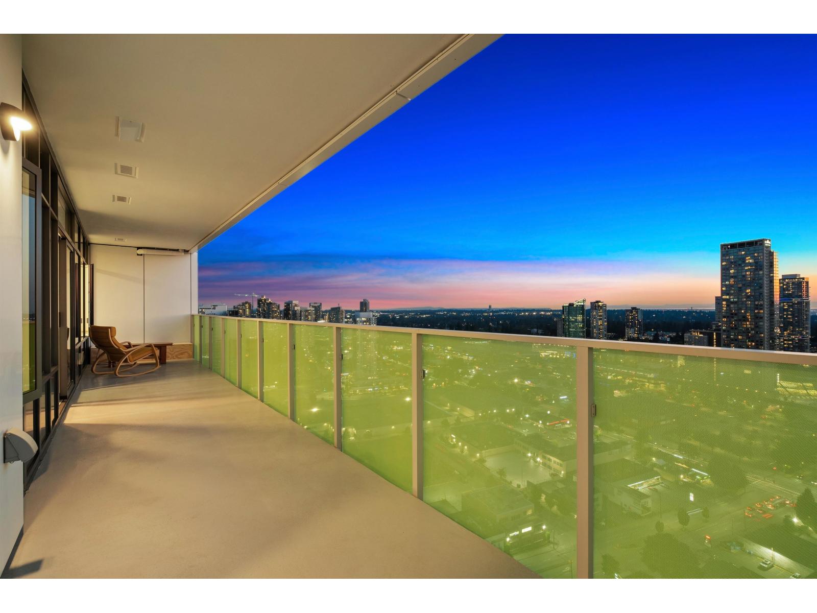 3102 10428 WHALLEY BOULEVARD