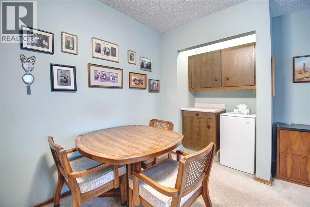 487 Arlington Drive SE