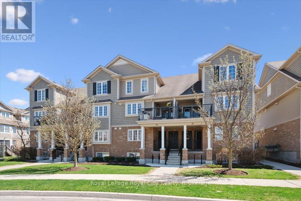 19B - 15 CARERE CRESCENT