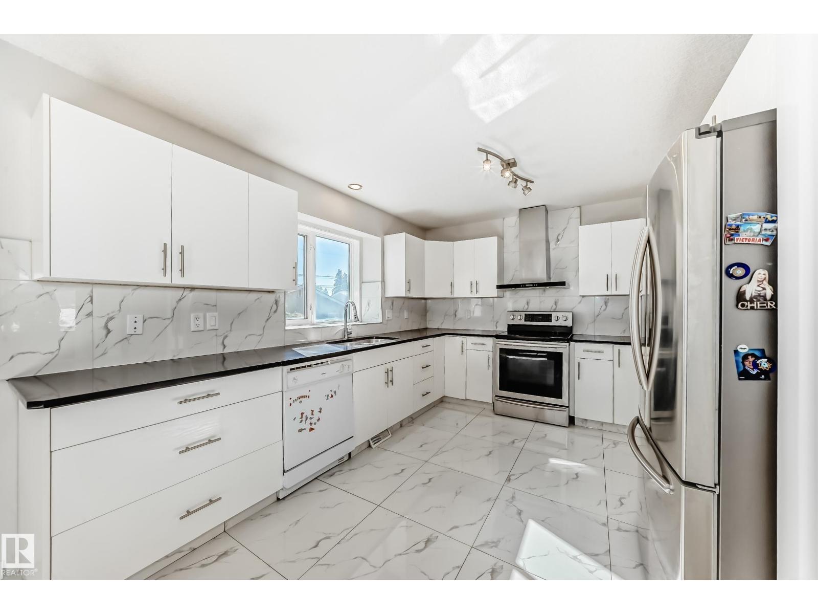9311 153 ST NW