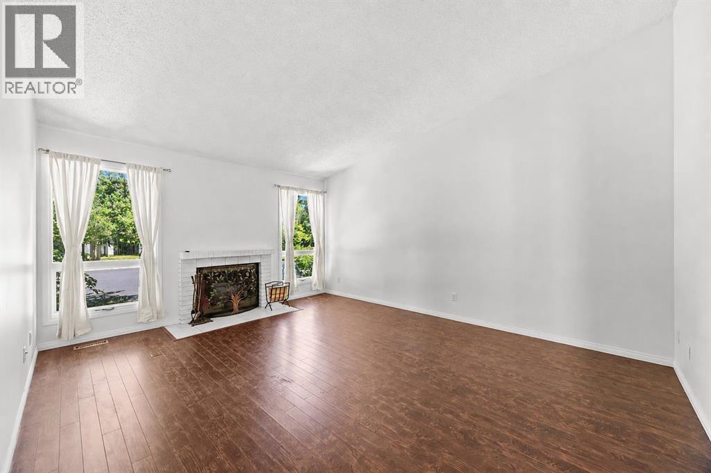 28 Templegreen Bay NE