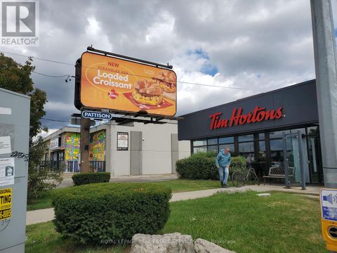 733 KIPLING AVENUE Toronto (Islington-City Centre West) ON M8Z5G6