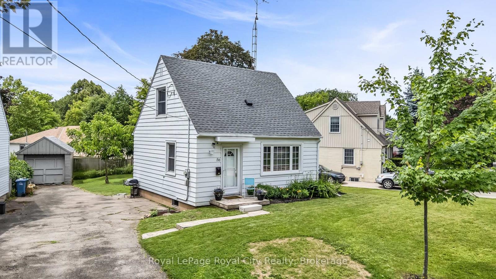 Photo 1 of 32 — 56 WINSTON CRESCENT, Guelph (St. George's), ON N1E2K2