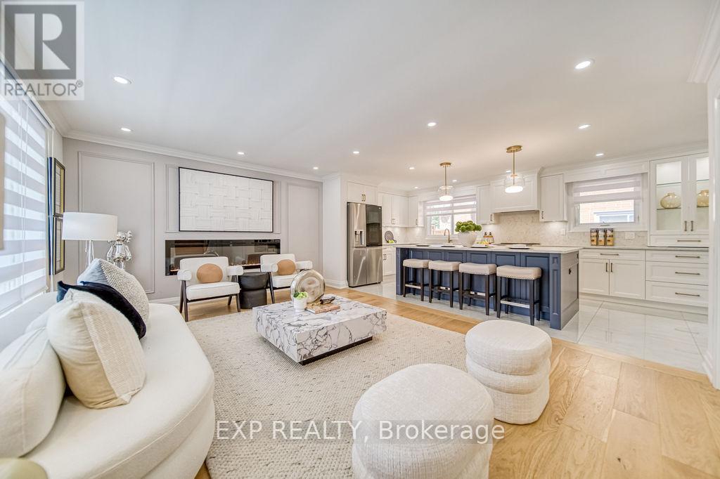11 LILLIAN AVENUE