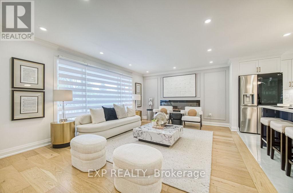 11 LILLIAN AVENUE