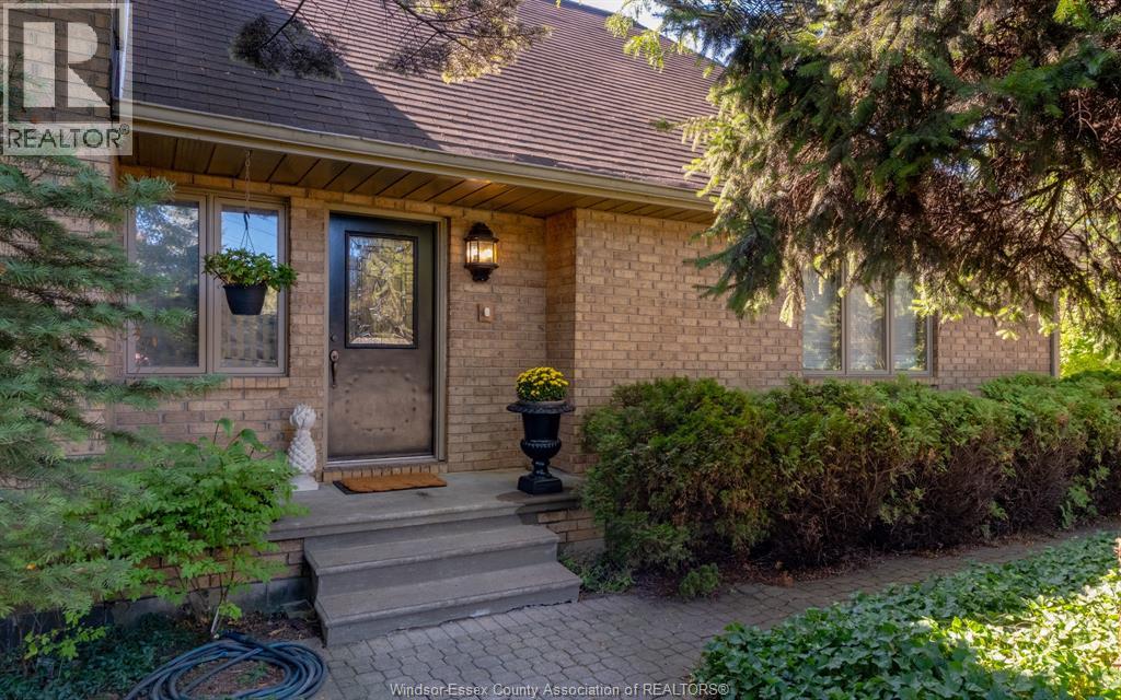 379 ELMGROVE DRIVE
