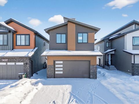 16523 3 ST NE Edmonton AB T5Y4J2