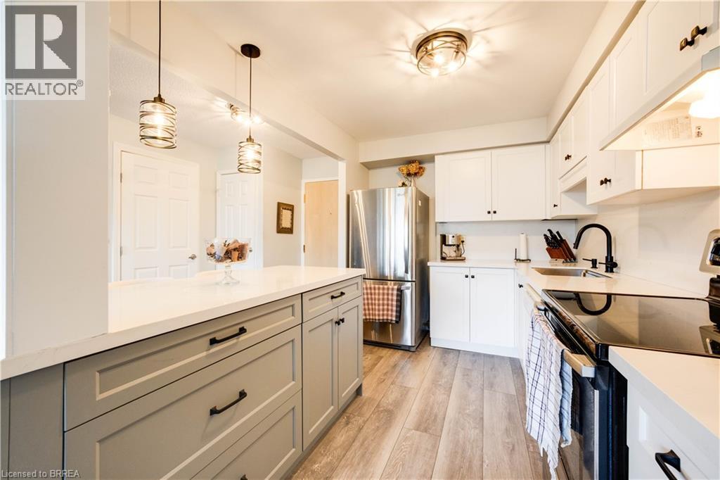 9 BONHEUR Court Unit# 401
