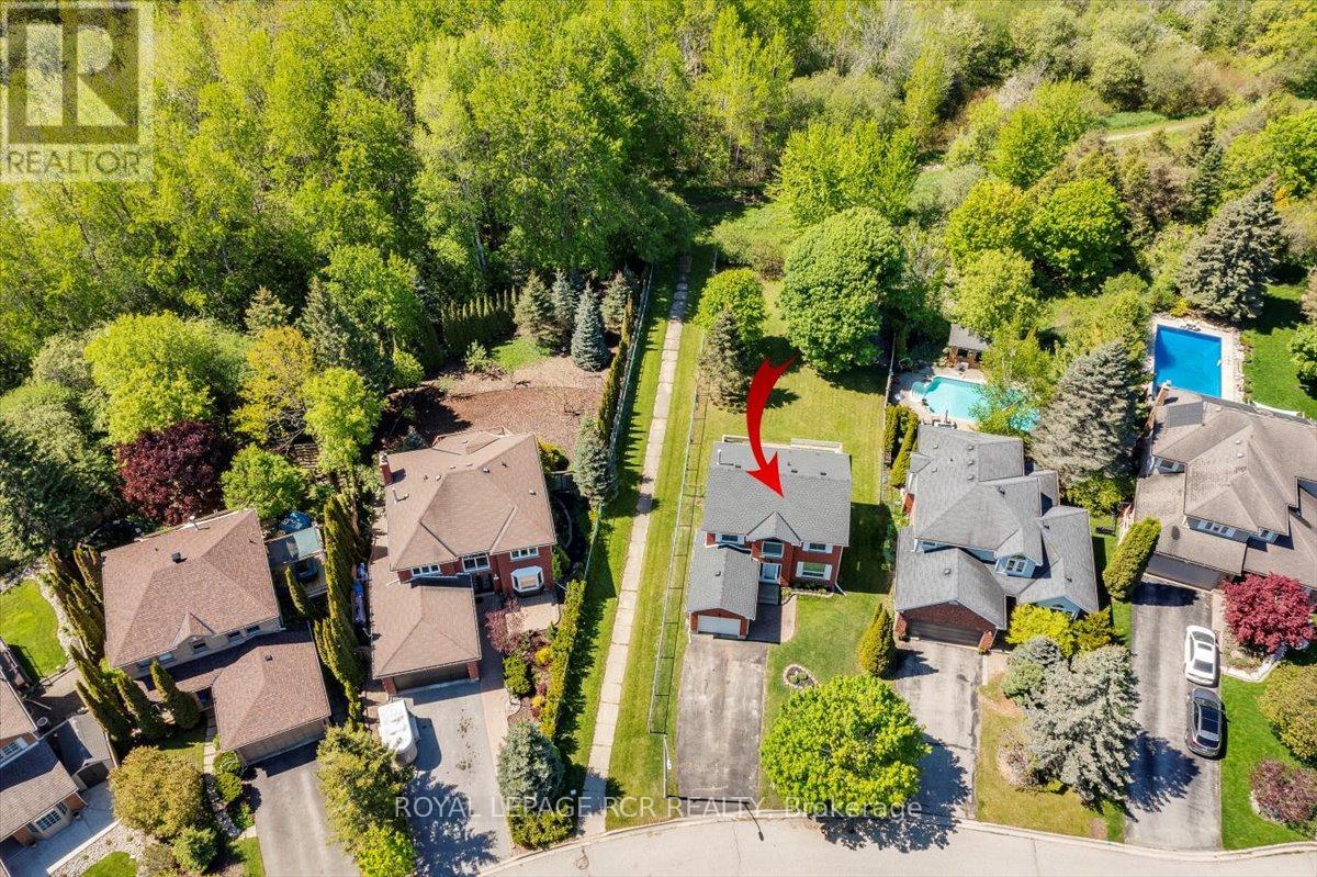 229 ELMWOOD CRESCENT