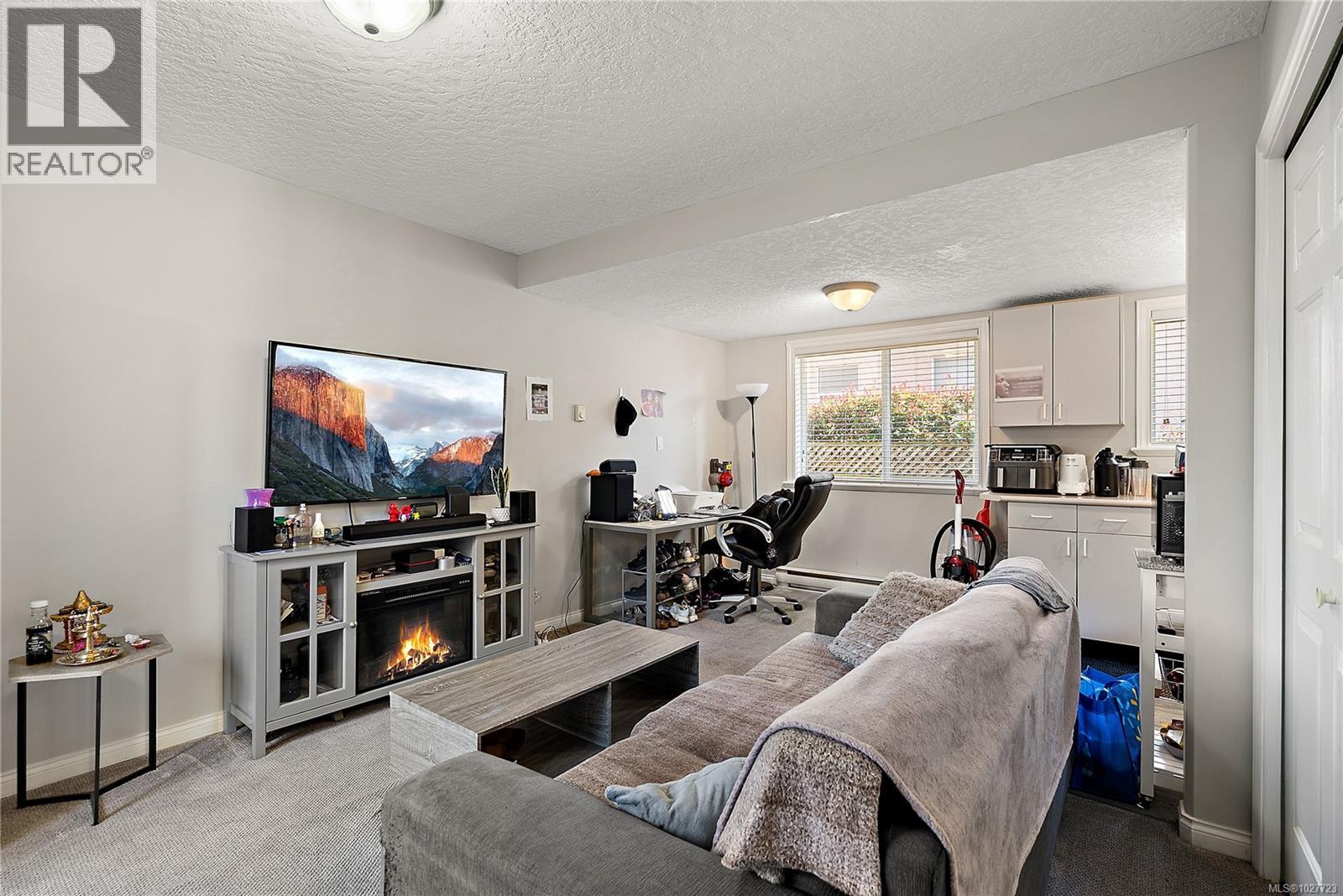 2124 James White Blvd W