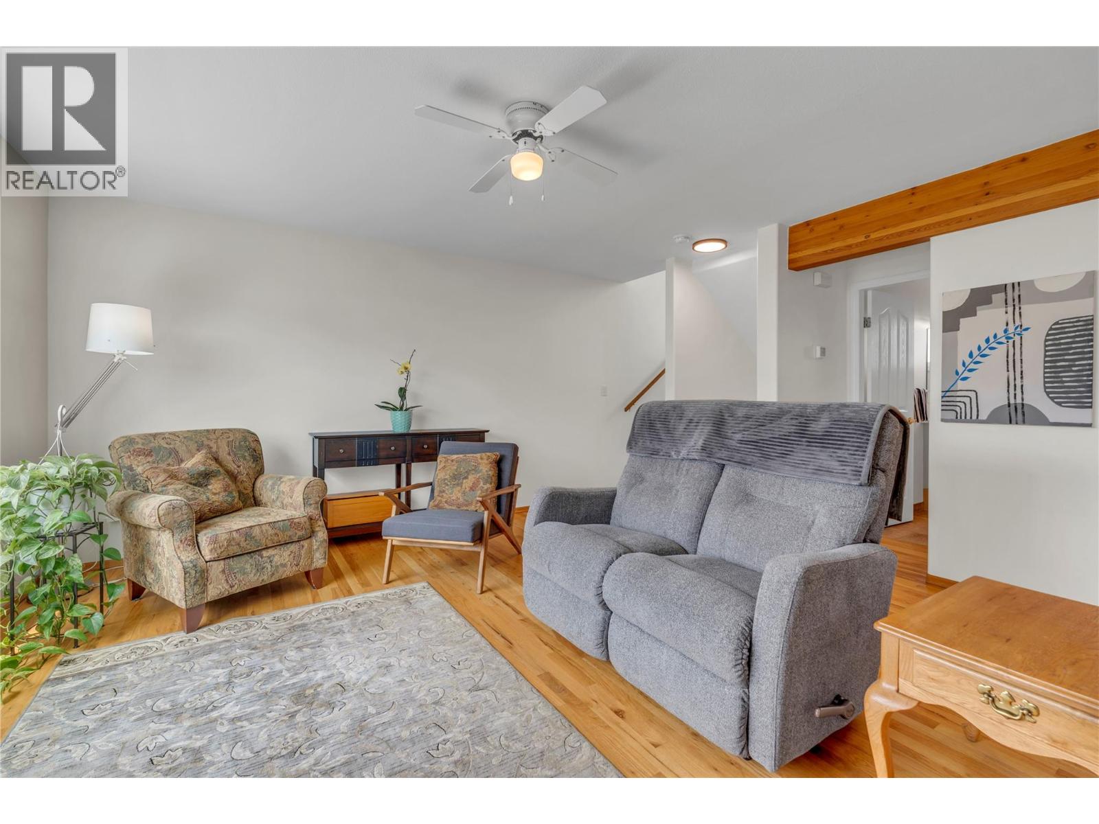 166 Green Avenue W Unit# 103