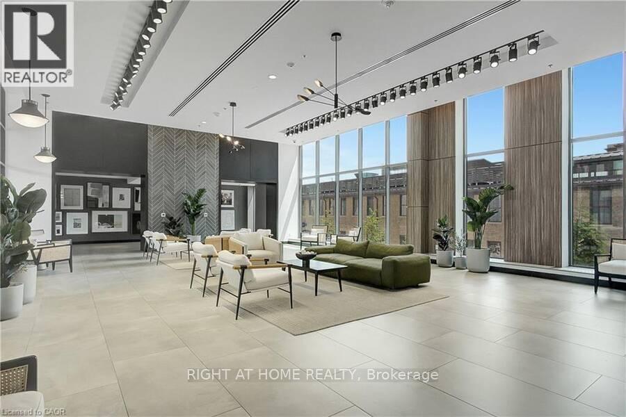 1504 - 15 GLEBE STREET