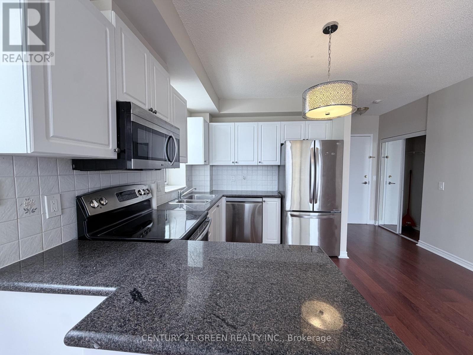 1103 - 200 BURNHAMTHORPE ROAD E