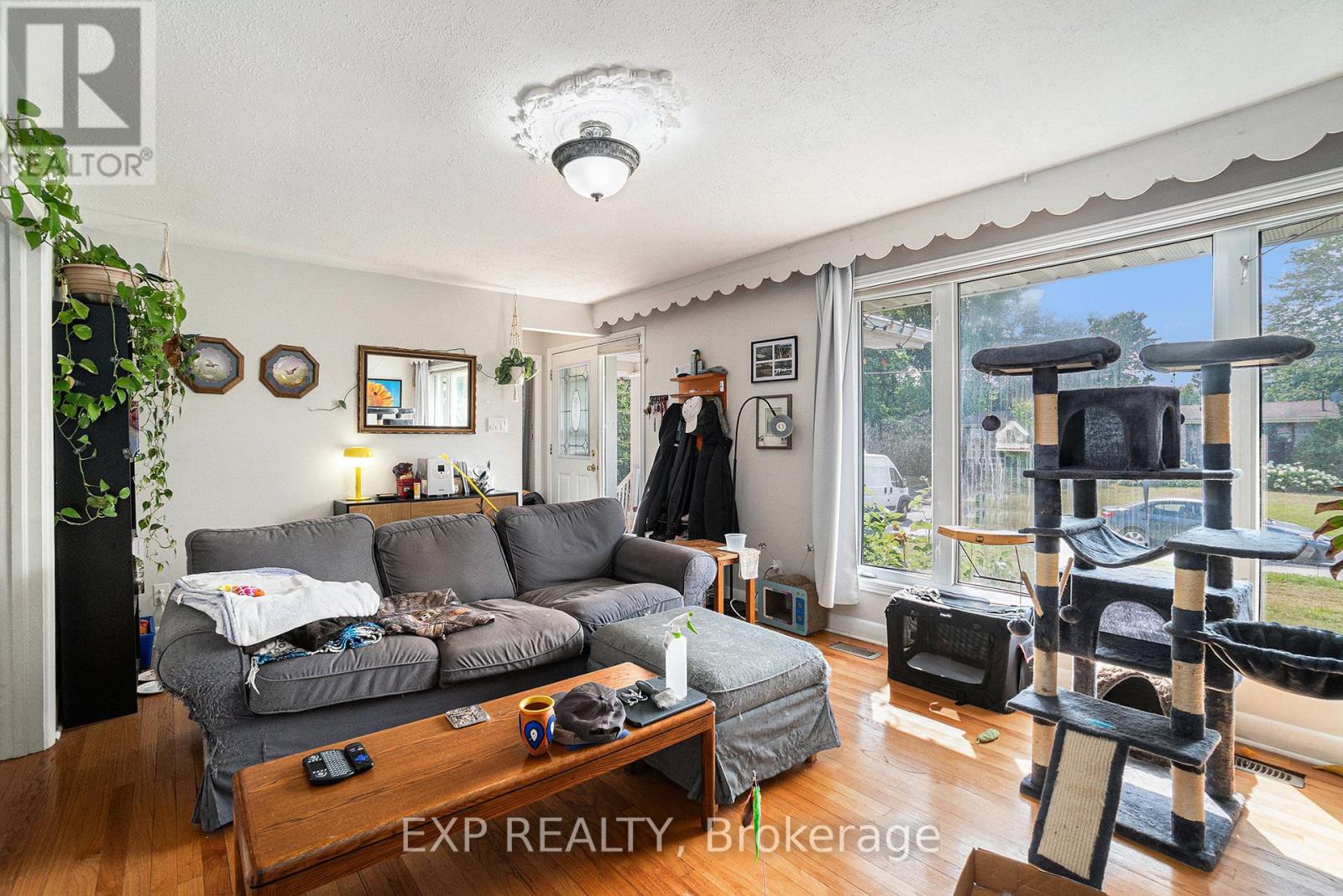 113 RIDGEFIELD CRESCENT
