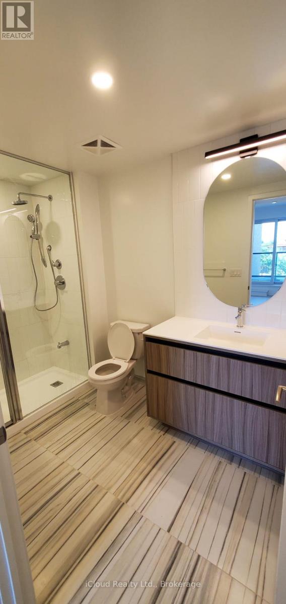 210 - 7950 BATHURST STREET