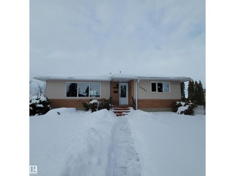 12904 95A ST NW Edmonton AB T5E4A1
