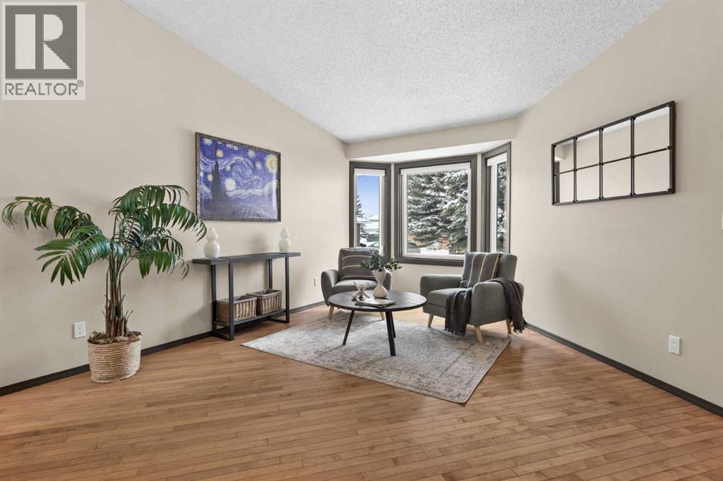 48 Rivergreen Crescent SE