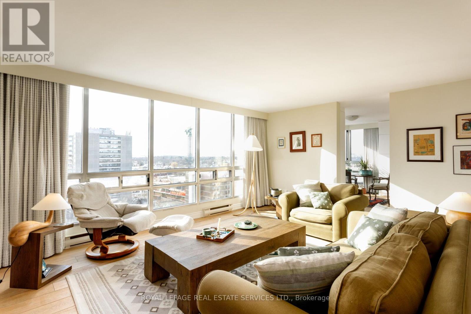 1401 - 2180 MARINE DRIVE