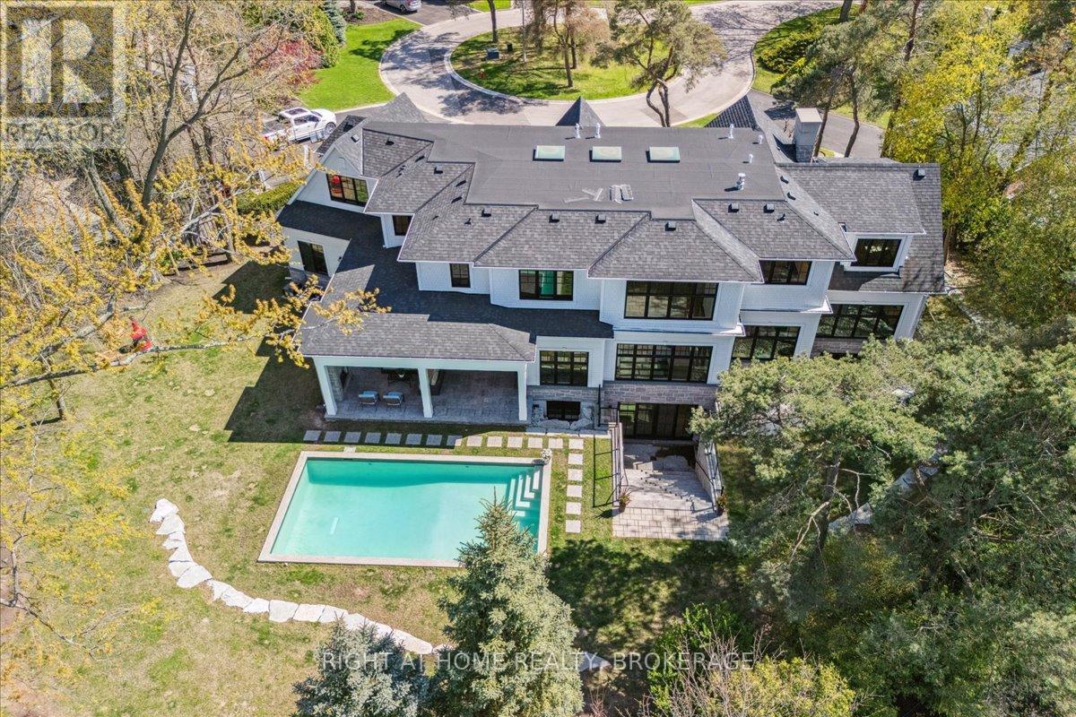 1253 CRAWFORD COURT