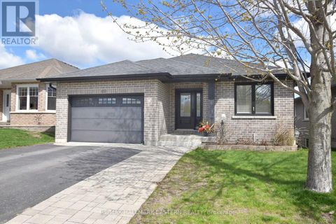 428 RAYMOND STREET Peterborough (Northcrest Ward 5) ON K9L1R2