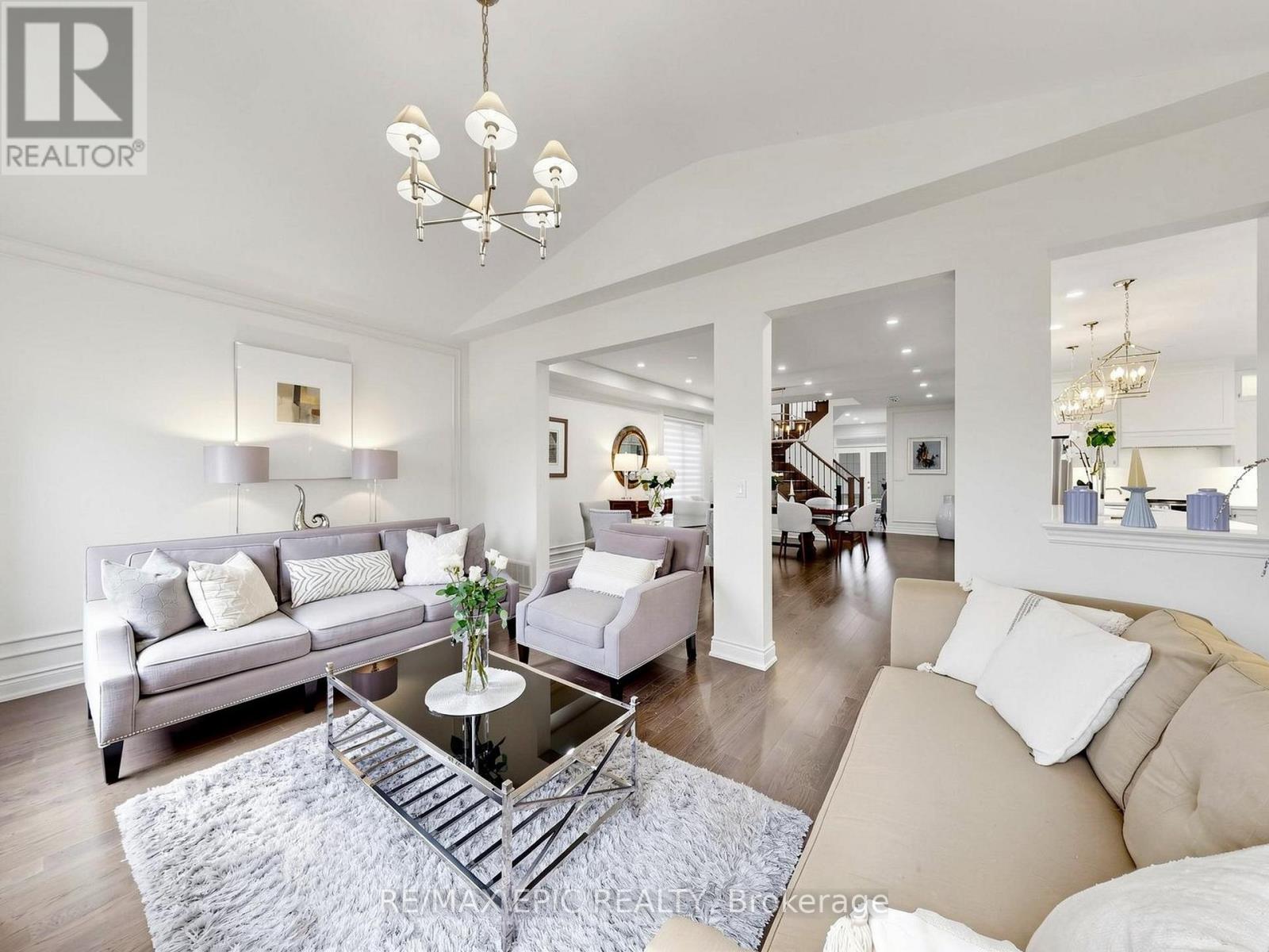 122 SCARLET WAY