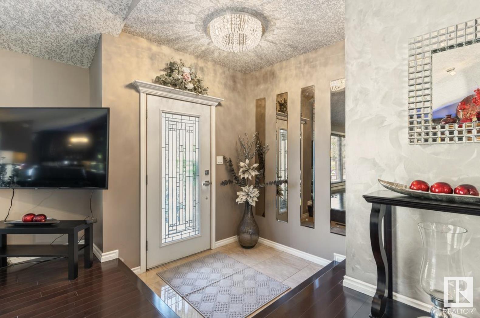 32 Silverchief Cr