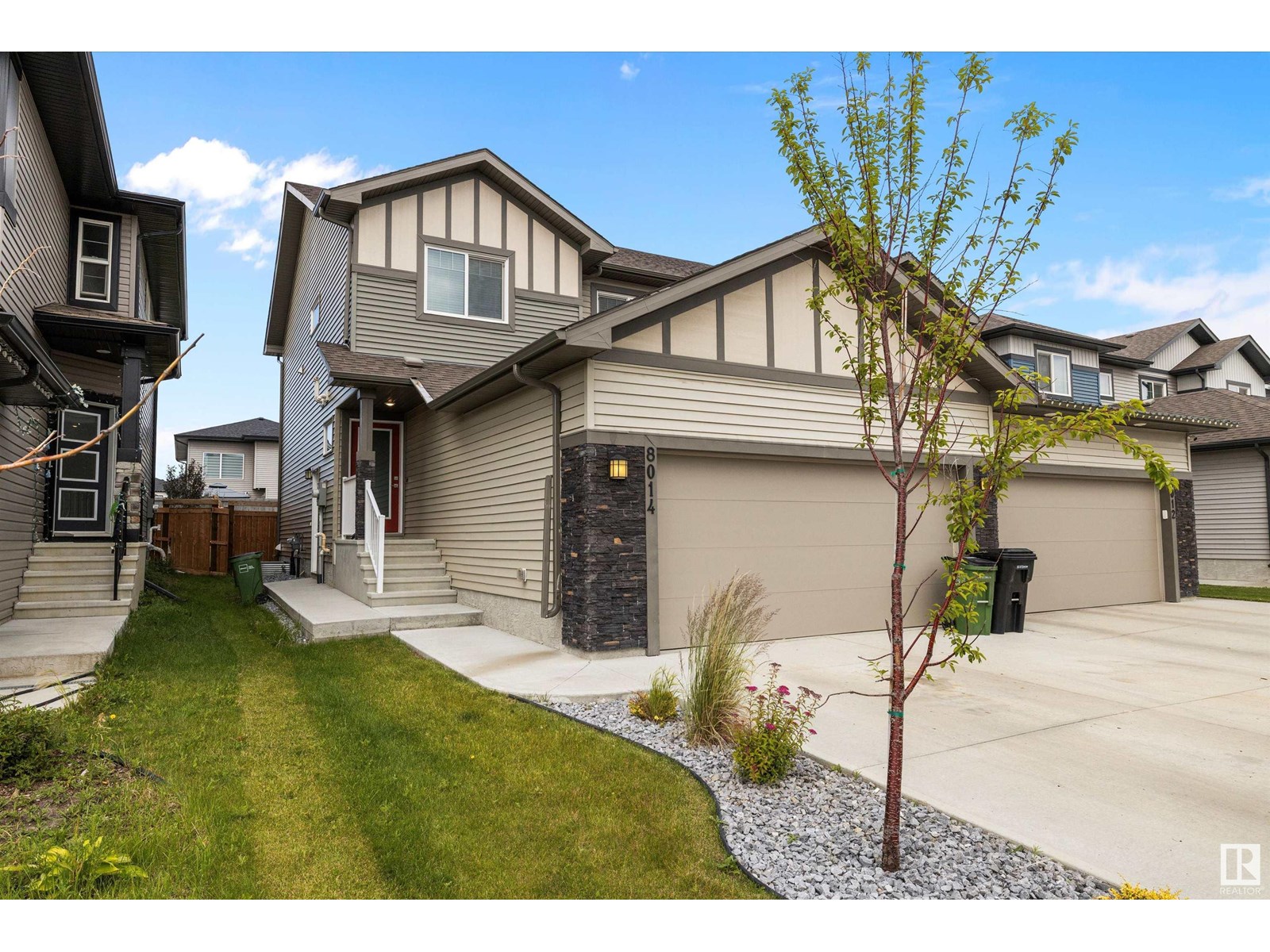 8014 174 AV NW