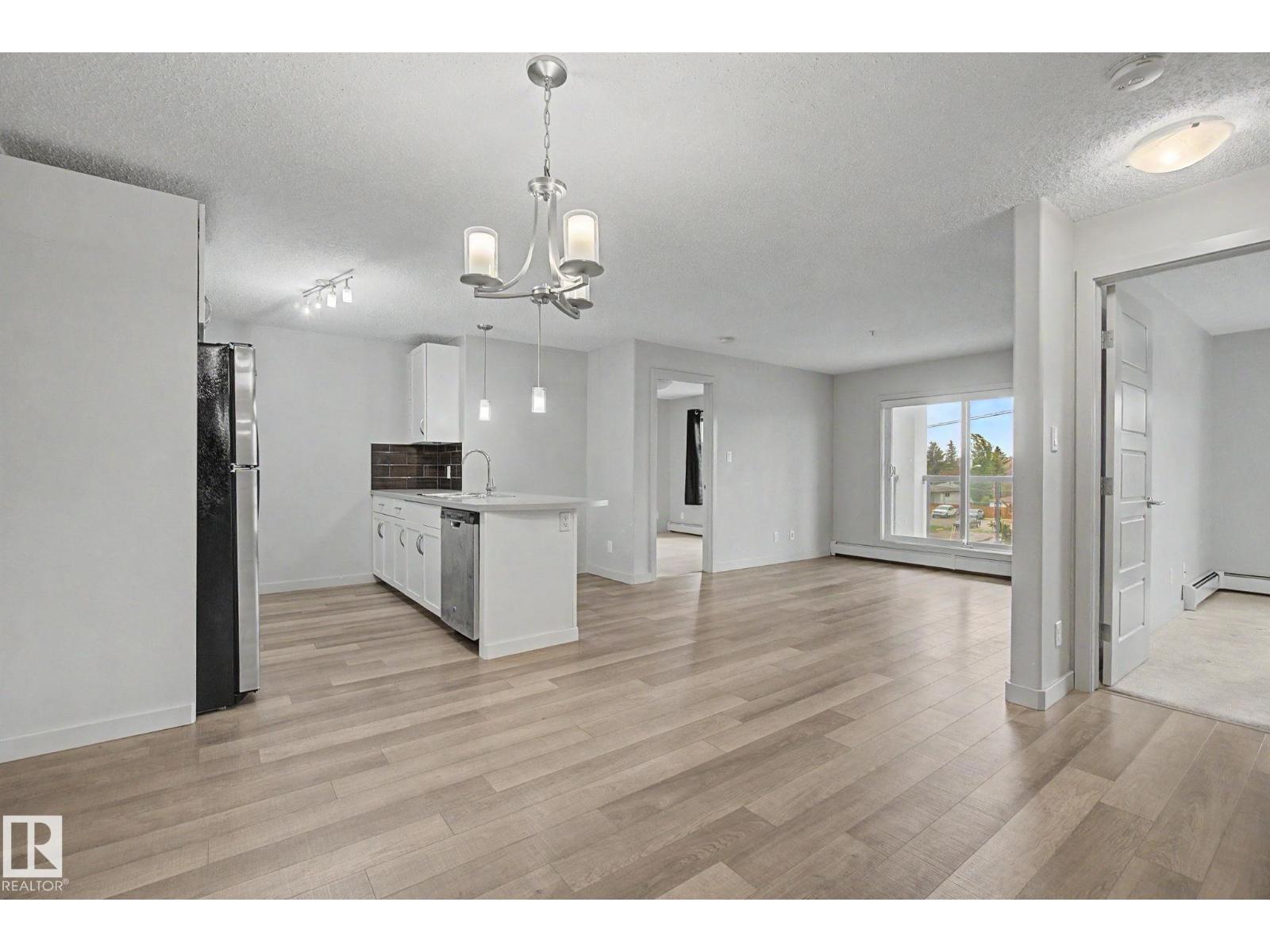 #359 7805 71 ST NW