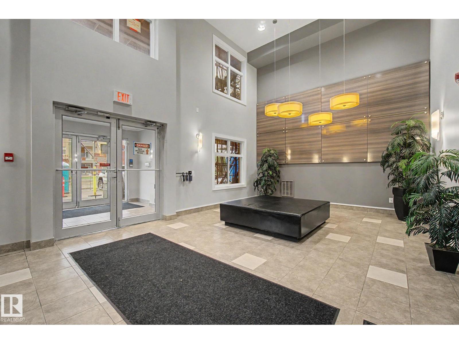 #359 7805 71 ST NW