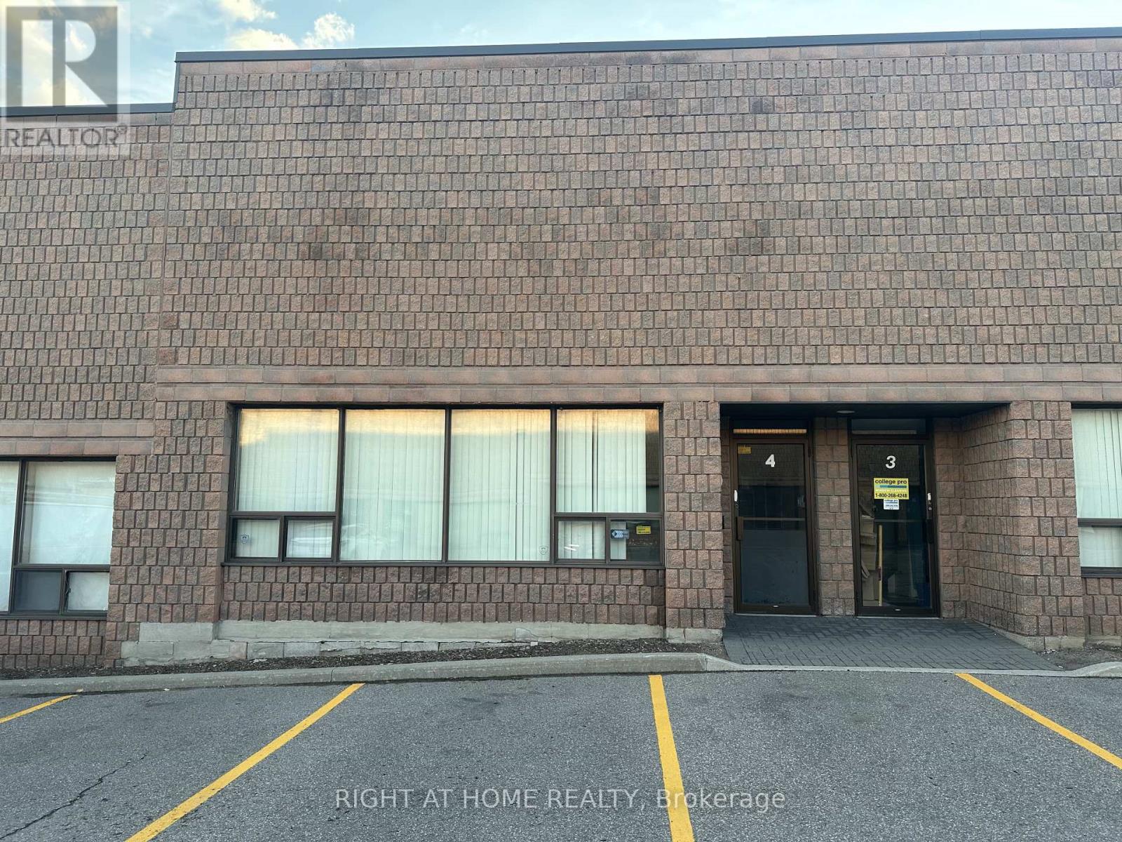 4 - 1228 GORHAM STREET