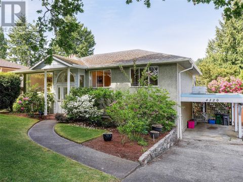 4320 Cedar Hill Rd Saanich BC V8N3C5